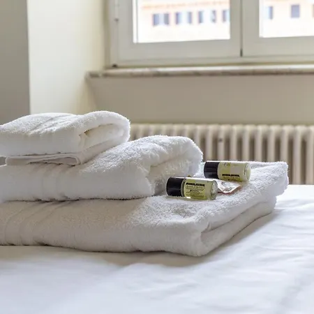 Iflat Vatican New Bright & Comfy 3 Bedroom Апартаменты