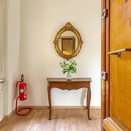 Iflat Vatican New Bright & Comfy 3 Bedroom Апартаменты *