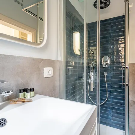 Апартаменты Iflat Vatican New Bright & Comfy 3 Bedroom
