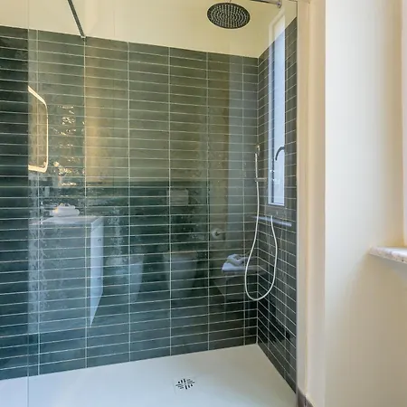 Апартаменты Iflat Vatican New Bright & Comfy 3 Bedroom *