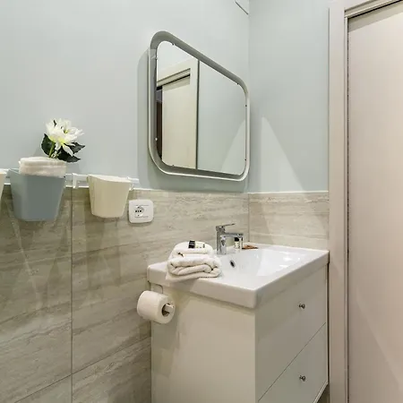 Iflat Vatican New Bright & Comfy 3 Bedroom * Рим