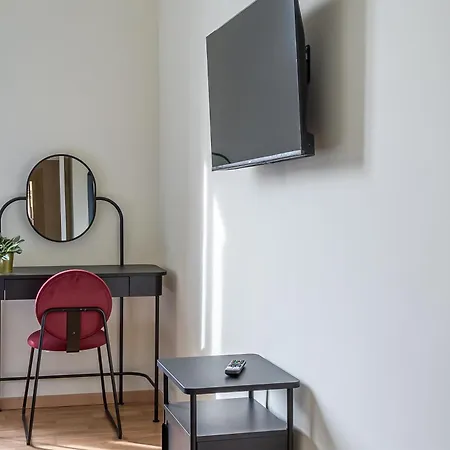 Апартаменты Iflat Vatican New Bright & Comfy 3 Bedroom *