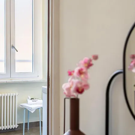 Iflat Vatican New Bright & Comfy 3 Bedroom Апартаменты *